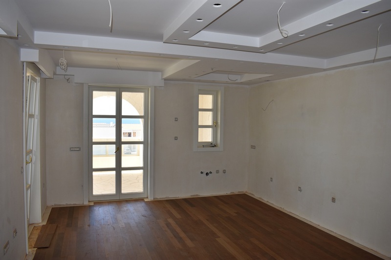 V obývačke parkety.