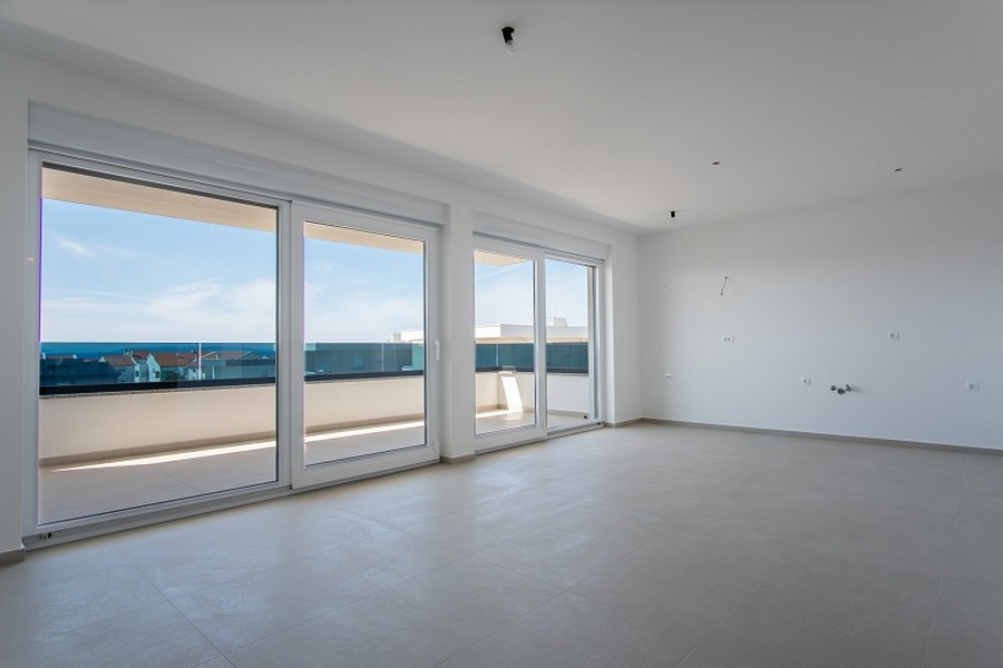 Moderné nehnuteľnosti v Chorvátsku na predaj - Panorama Scouting A2488, Ostrov Pag.