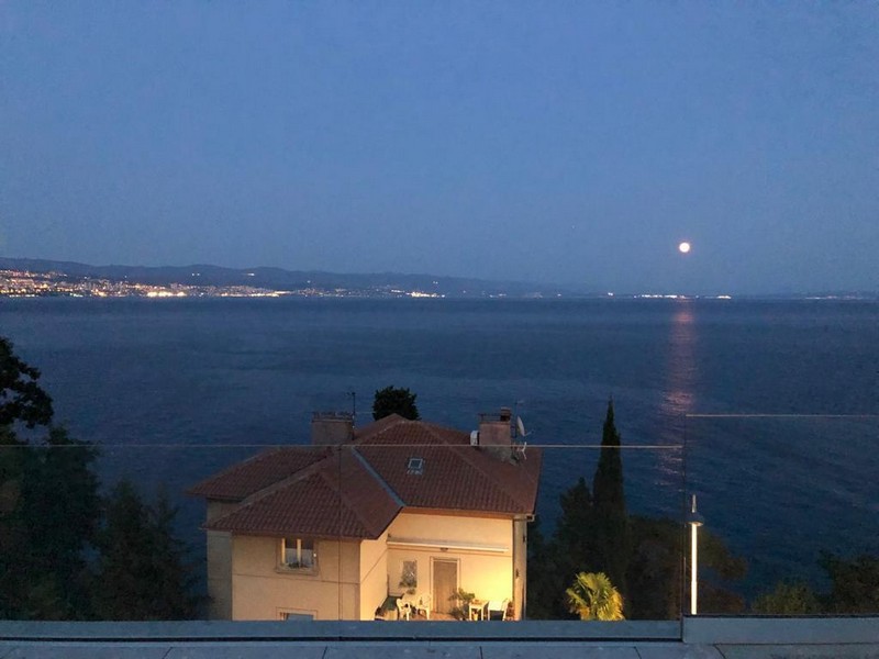 Nové a moderné nehnuteľnosti Chorvátsko - Panorama Scouting A2572.