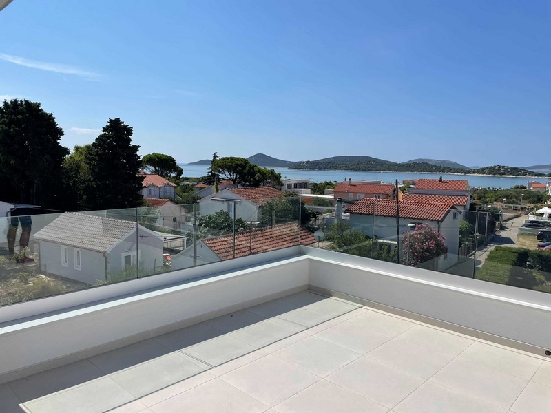 Shell status bytov A2607 na predaj v Tribunj, Chorvátsko.