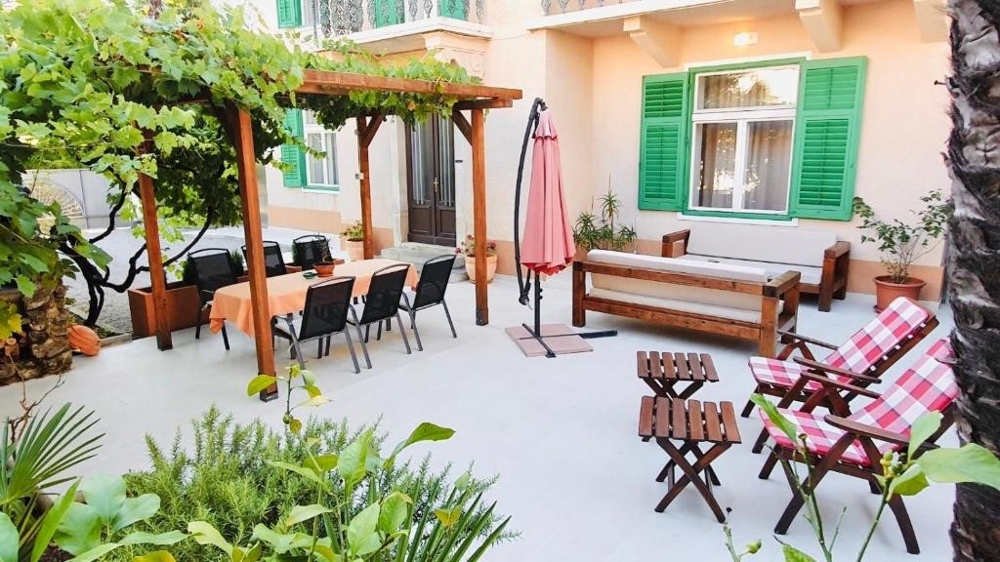 Terasa pozemku A2669, ktorý je na predaj v Chorvátsku v regióne Opatija - Panorama Scouting.