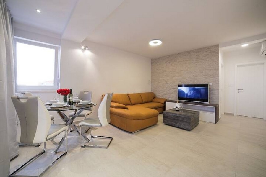 Obývacia izba nehnuteľnosti A2698 v Chorvátsku, ostrov Pag - Panorama Skauting