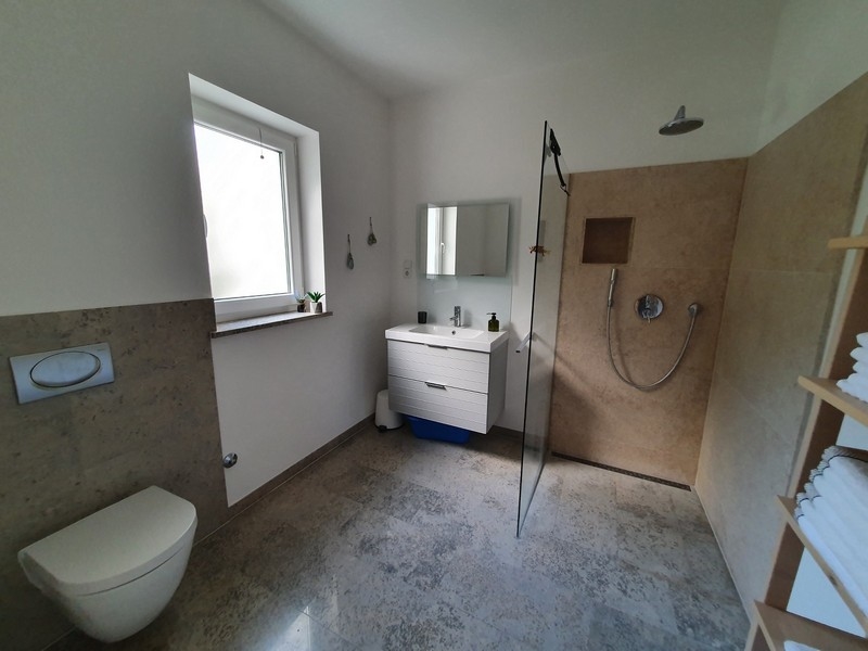 Zariadený apartmán len 90 metrov od mora