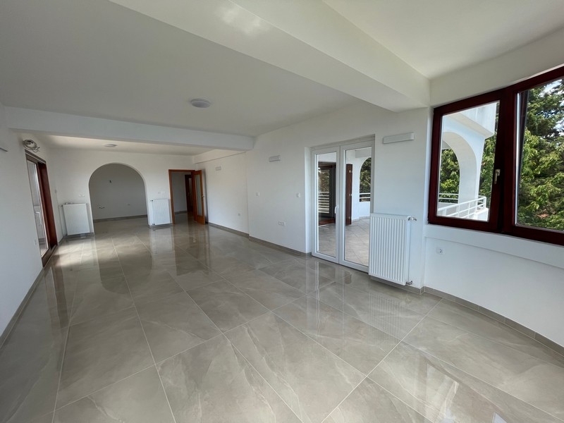 Obytná časť s výstupom na terasu nehnuteľnosti A2769.