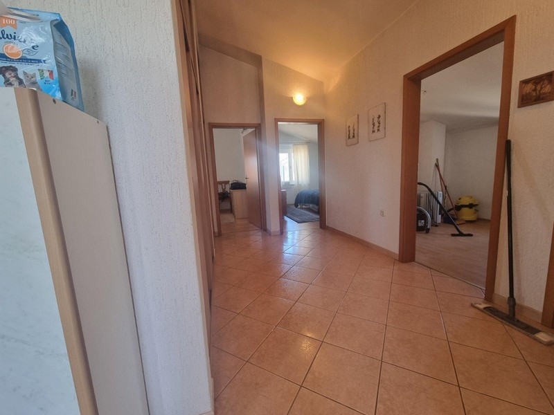 Chodba a vstupný priestor.