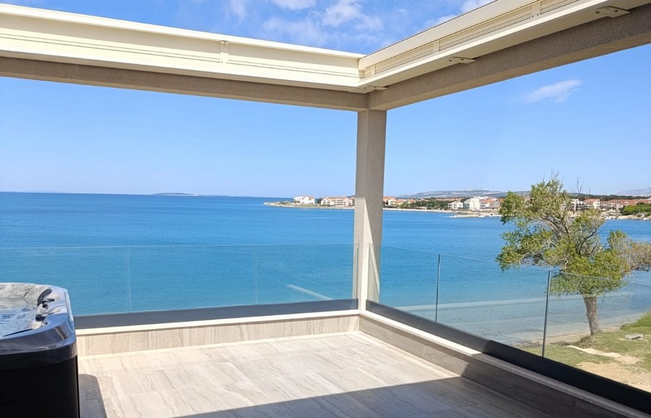 Nehnuteľnosti na pláži v Chorvátsku - Panorama Scouting A2806.