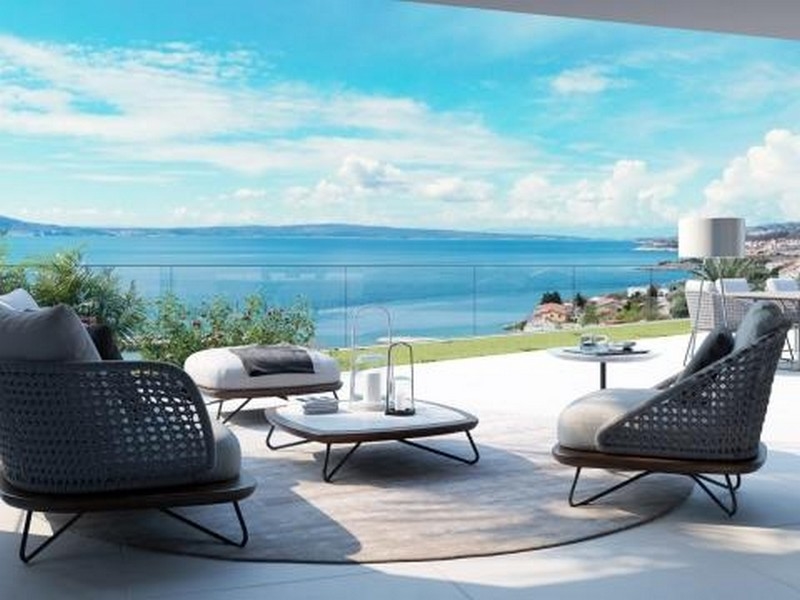 Strešný apartmán so strešnou terasou a výhľadom na more