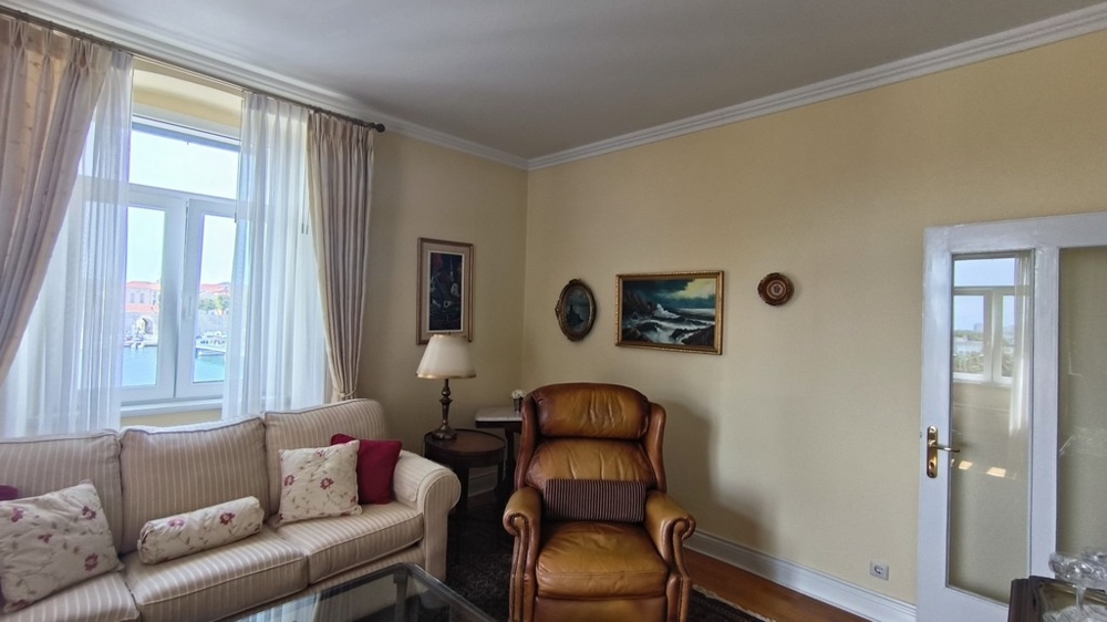 Obývacia izba v štýle kaštieľa.