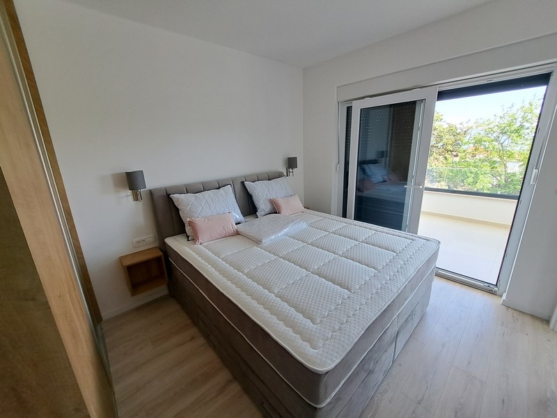 Svetlé spálne s balkónmi