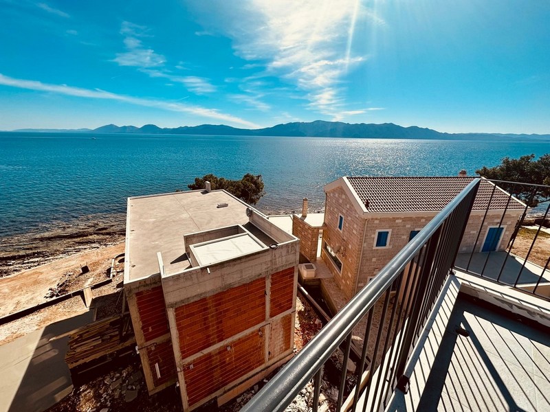 Výhľad na more zo strešnej terasy nehnuteľnosti A3057 v Chorvátsku - Panorama Skauting.