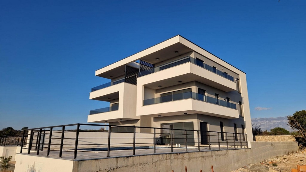 Real Estate Croatia - Moderný nový apartmán na panoramatickom mieste s výhľadom na more - Panorama Skauting.