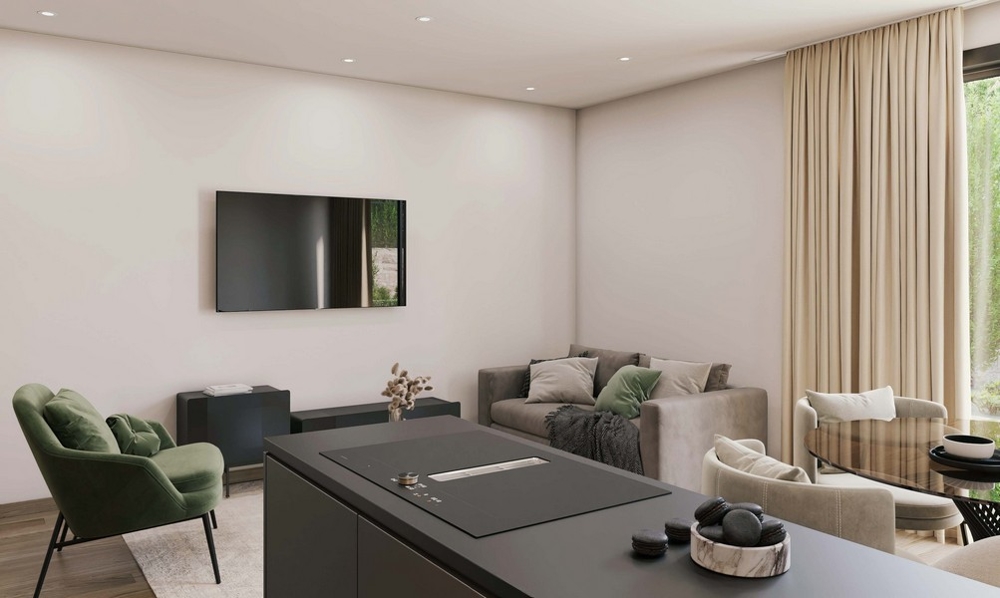 Elegantná, otvorená obývacia izba apartmánu na ostrove Krk s veľkou pohovkou, štýlovým nábytkom a výhľadom na zelenú krajinu