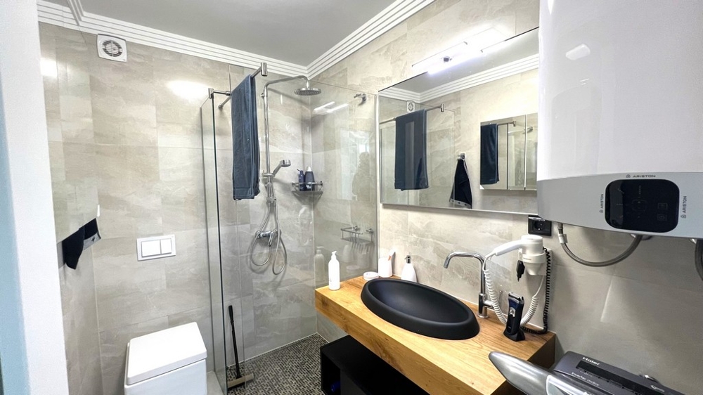 Nehnuteľnosti Chorvátsko, Mesto Krk, Ostrov Krk Byt na predaj - kúpeľňa