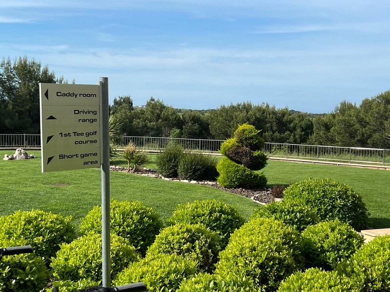 Golfové ihrisko z A3285.