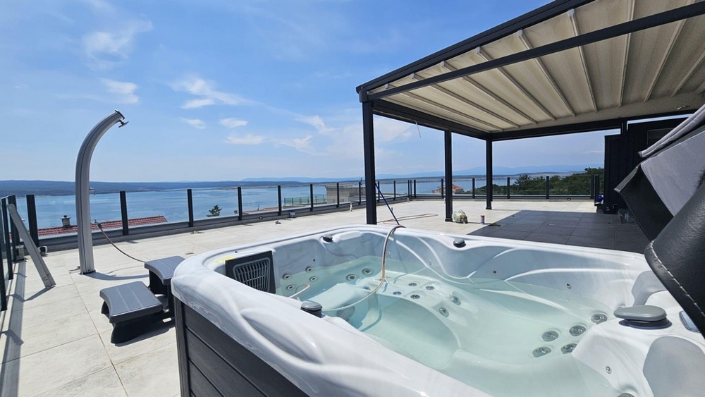 Strešný apartmán / apartmán na predaj v Chorvátsku - Panorama Scouting.