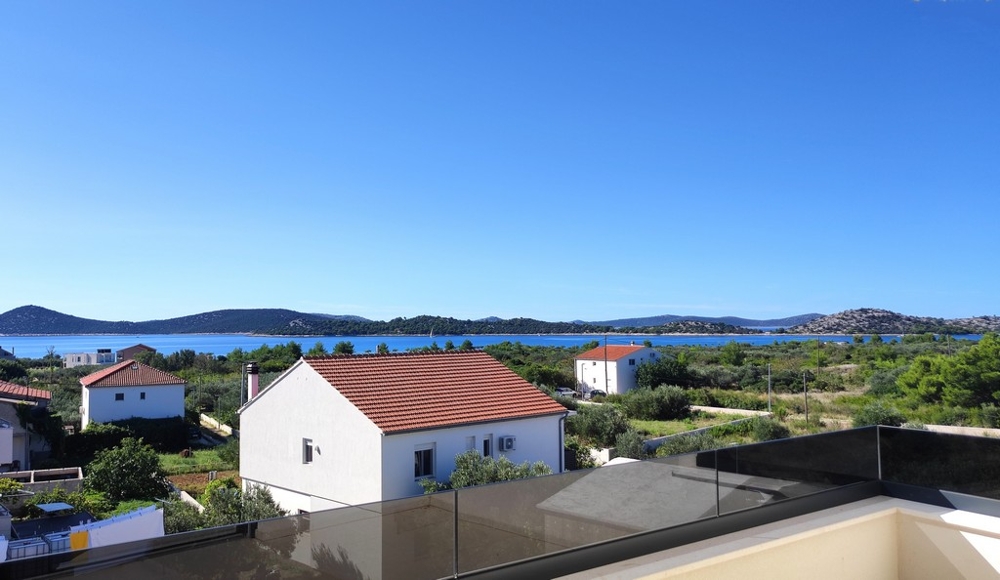 Priestranná terasa nehnuteľnosti A3361.