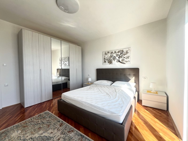 Opäť pohodlná spálňa.