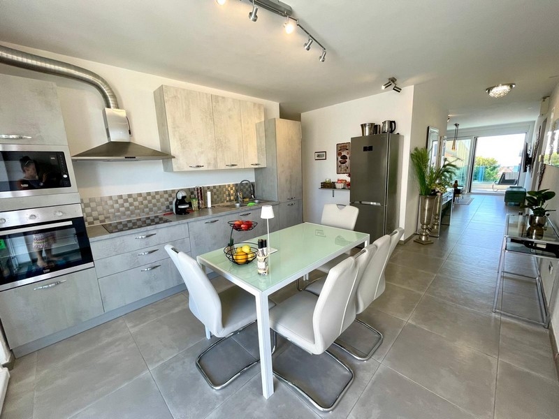 Jedáleň a kuchyňa objektu A3387 v Chorvátsku - Ostrov Krk.