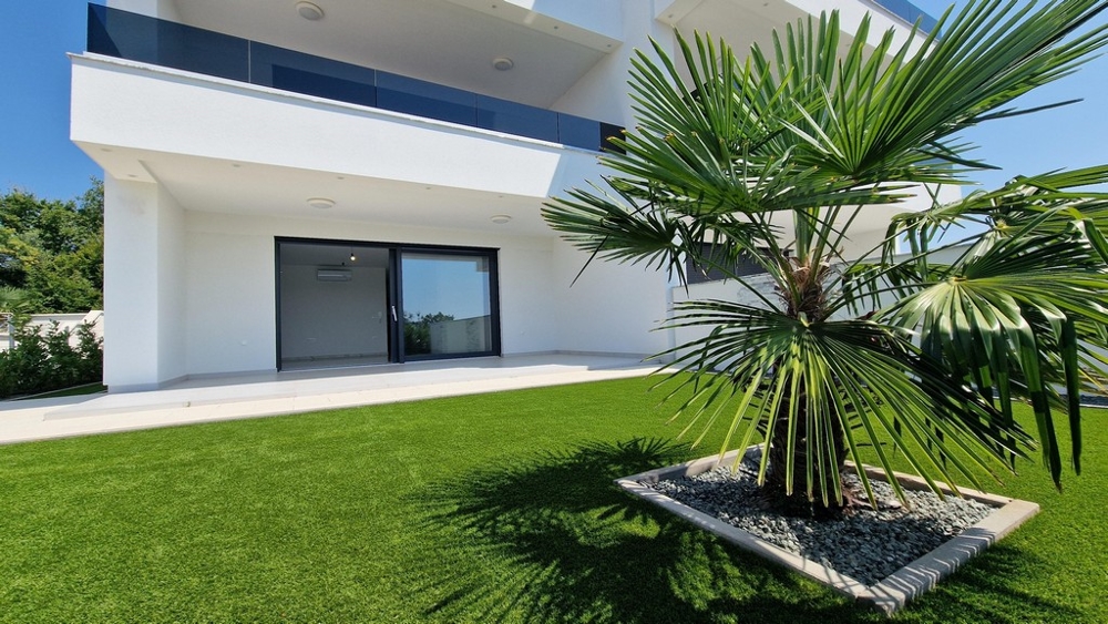 Predám prízemný byt so záhradou v Chorvátsku - Panorama Skauting.