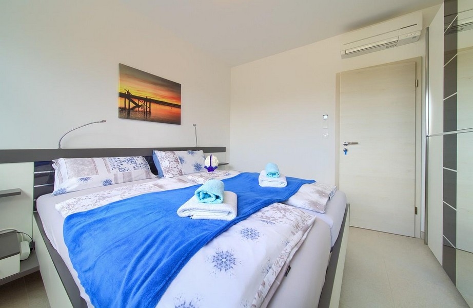 Klimatizovaná spálňa apartmánu A3444.