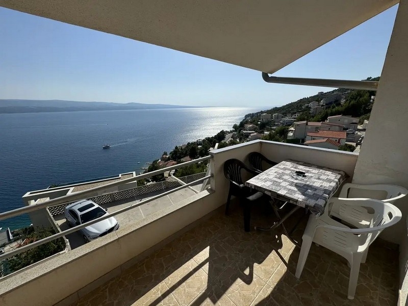 Nehnuteľnosť A3470 s krásnym výhľadom na more v Chorvátsku.