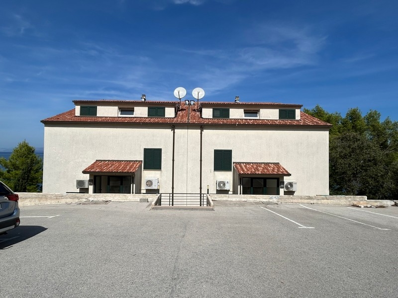 Zadné a parkovacie miesta nehnuteľnosti A3509.