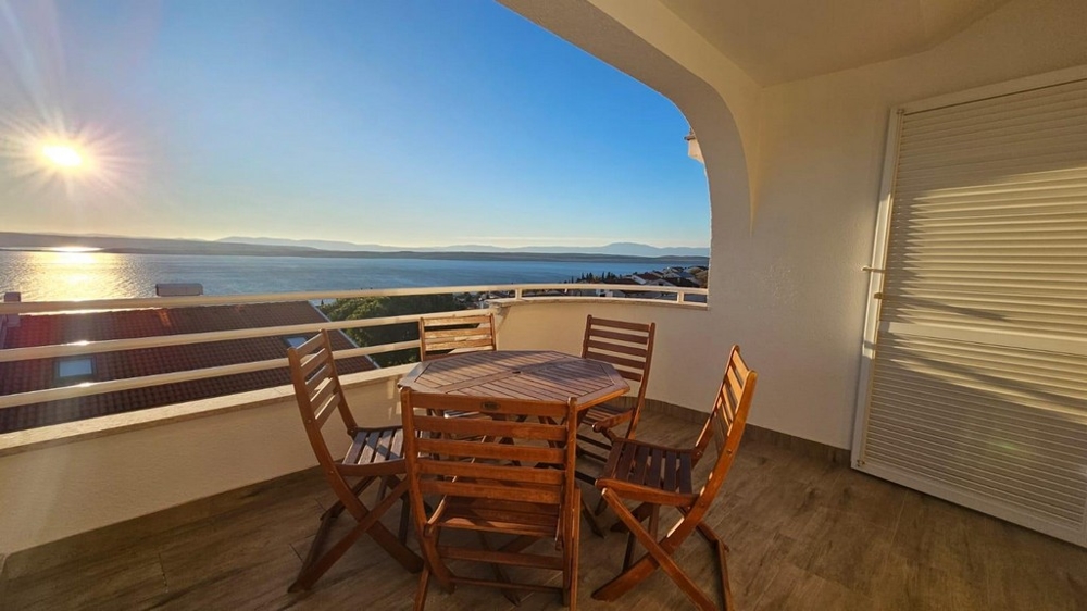 Balkón nehnuteľnosti A3511 v Crikvenici, Chorvátsko.