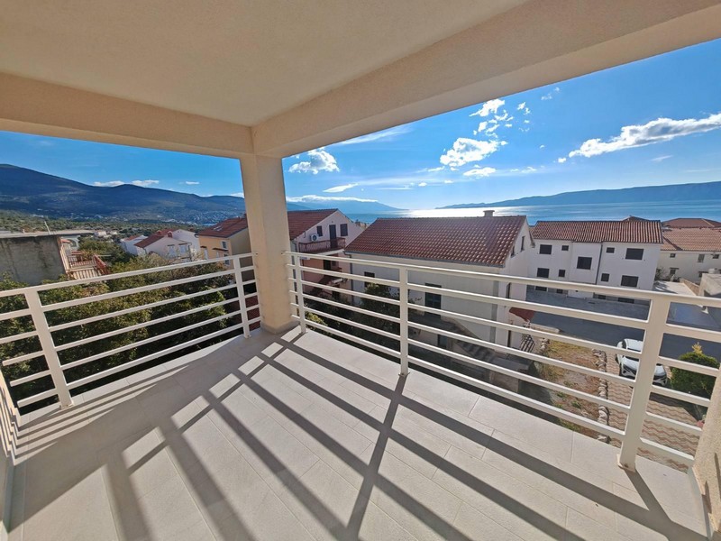 Výhľad na more nehnuteľnosti A3512 na predaj v Chorvátsku.