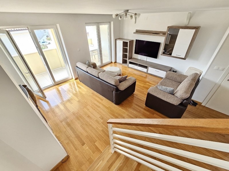 Mezonetový byt na predaj na ostrove Krk v Chorvátsku - Panorama Scouting.