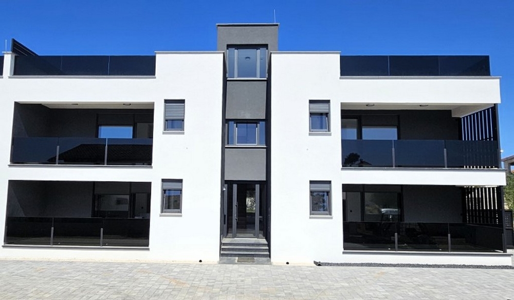 Nehnuteľnosti na ostrove Vir v Chorvátsku - Panorama Skauting.