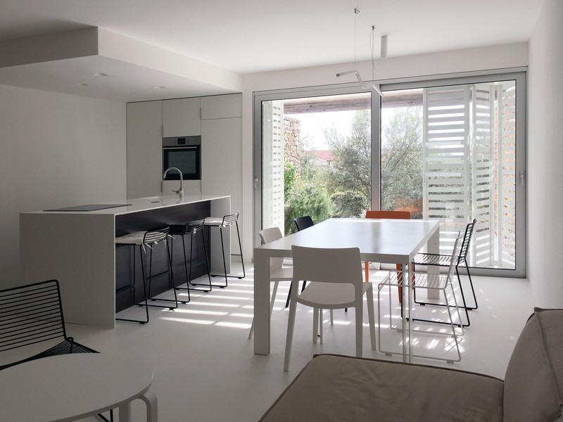 Moderný obytný priestor nehnuteľnosti A3649 na ostrove Krk.