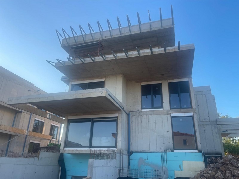 Kúpte si strešný apartmán v novostavbe na ostrove Krk v Chorvátsku - Panorama Skauting.