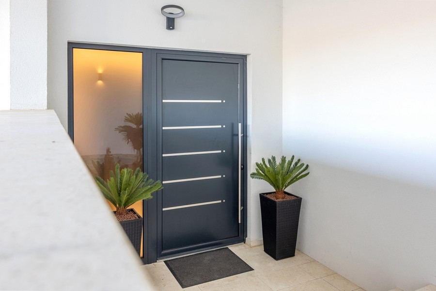 Vstupné dvere do bytu.