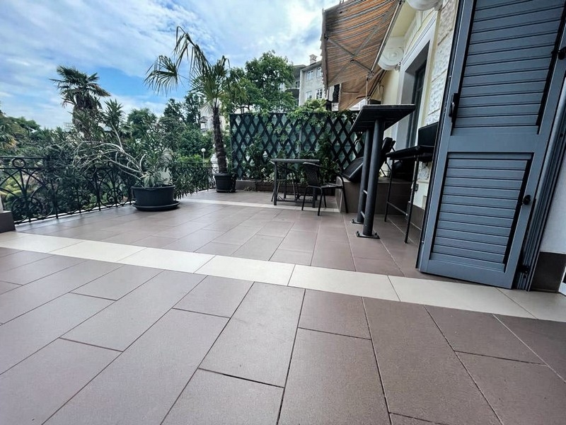 Priestranná terasa nehnuteľnosti A3676 v Opatiji - Panorama Skauting.