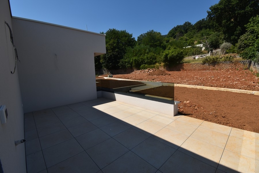 Terasa s výhľadom do záhrady na pozemku A3685