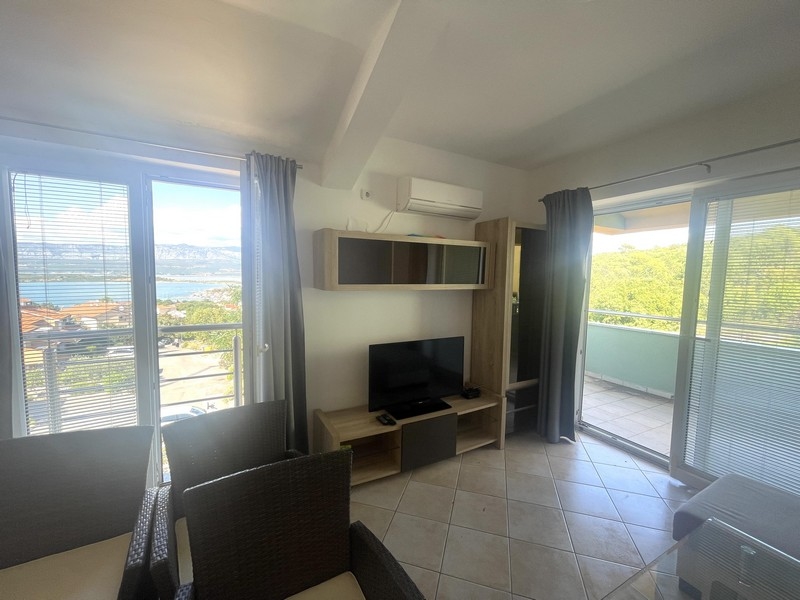 Klimatizovaná obývacia izba nehnuteľnosti A3696 v Chorvátsku.