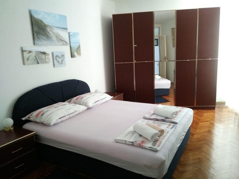 Spálňa so šatníkom.