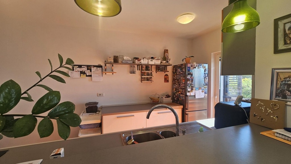 Kuchyňa nehnuteľnosti A3768 v Chorvátsku.