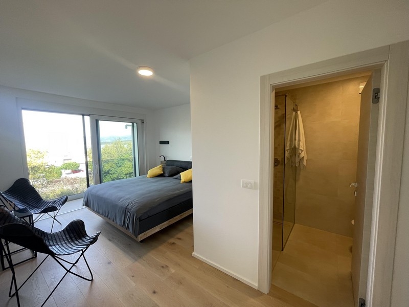 Spálňa s výhľadom na zeleň nehnuteľnosti A3780.