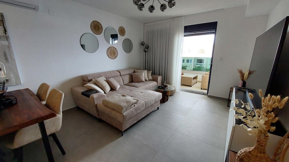 kuchyňa a spálňa.