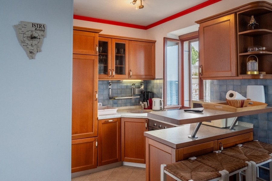 Kuchyňa apartmánu A3792 v centre mesta Rovinj, Istria.