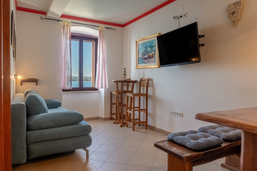 Z jedálne nehnuteľnosti A3793 je tiež krásny výhľad na more.