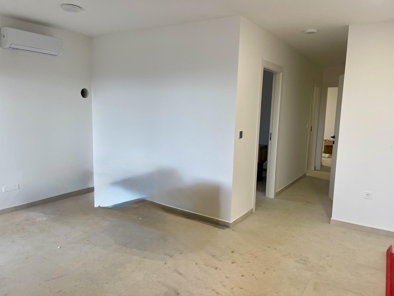 Obytná plocha nového prízemného bytu v Omišalji