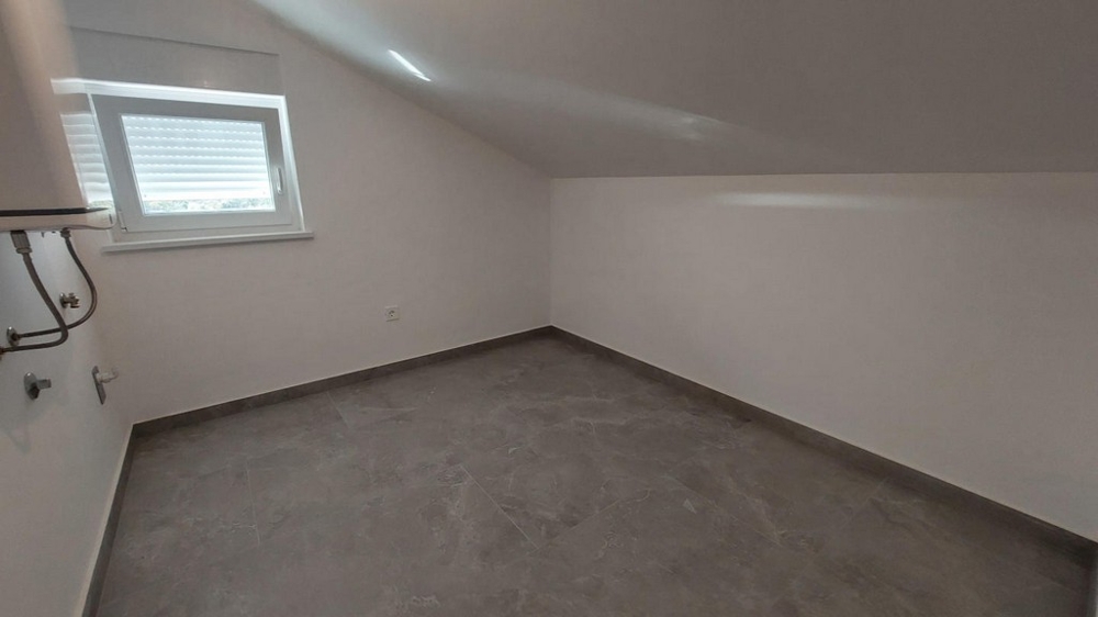 Ďalšia izba s oknom