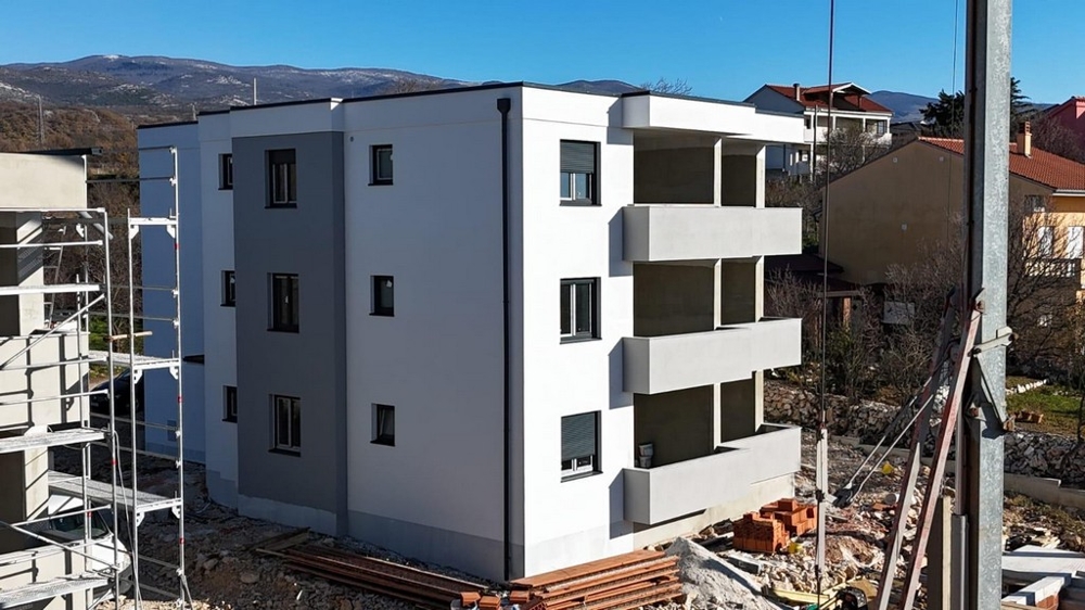 Novostavba bytov na predaj v meste Novi Vinodolski, Chorvátsko.