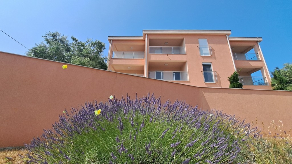 Obytný dom, v ktorom sa ponúka na predaj byt A3846.