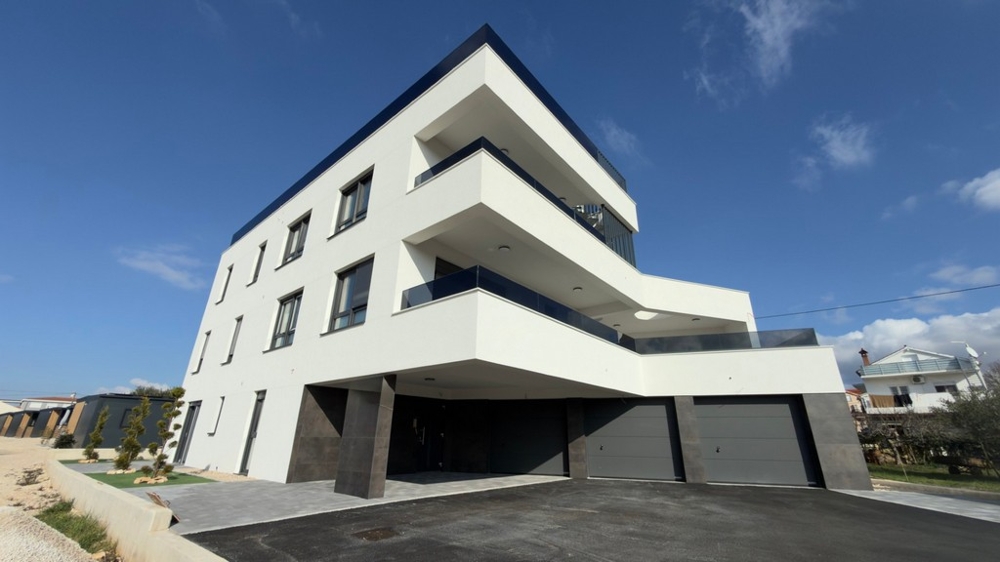 Kúpte si apartmány v prvom rade pri mori.