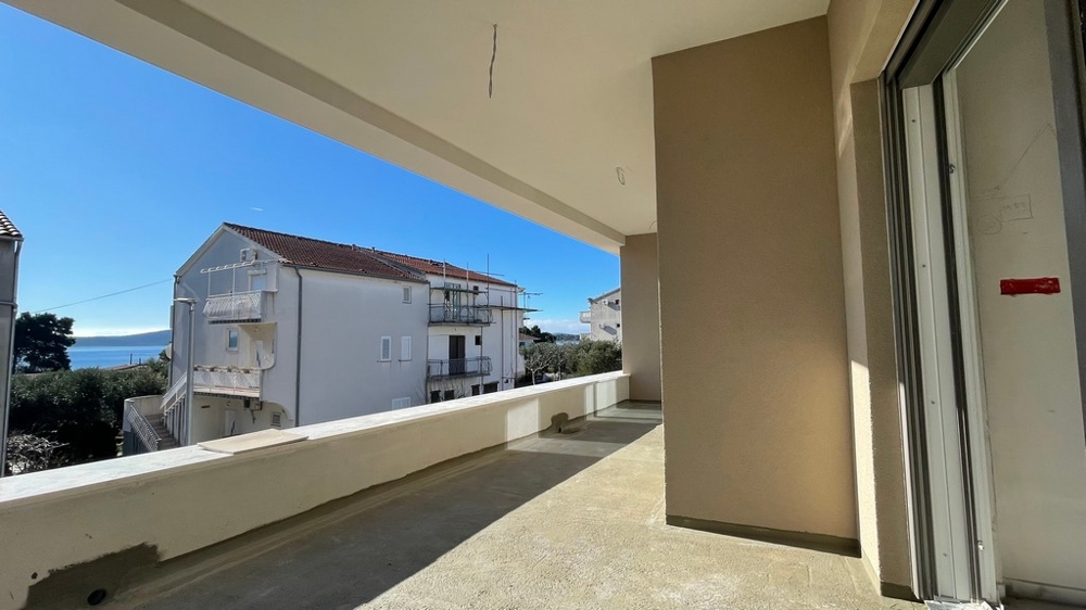 Krytá terasa s výhľadom na more