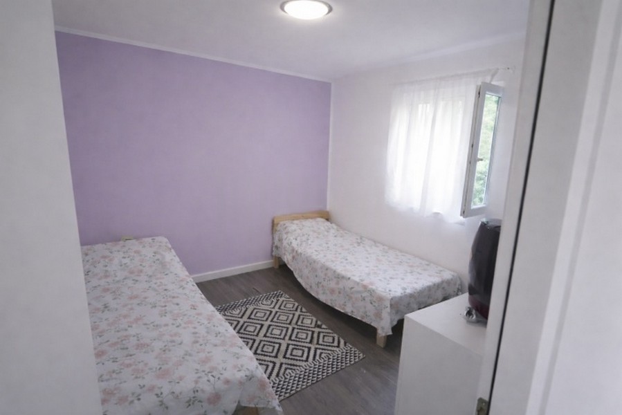 Spálňa s dvomi samostatnými lôžkami