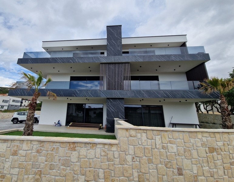 Exkluzívna novostavba s modernou architektúrou